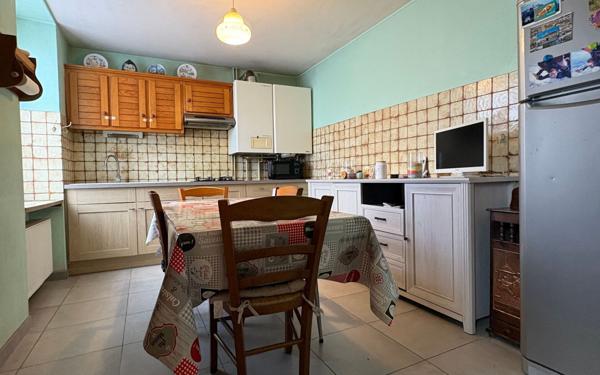 Maison à vendre    5 pièces •  Montmorillon