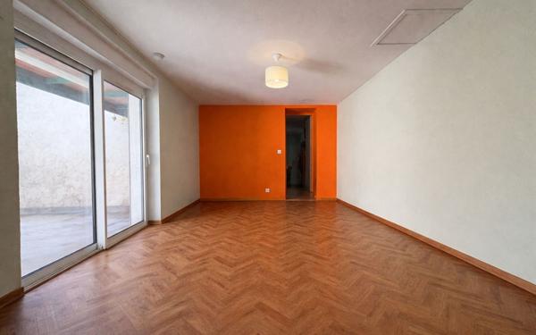 Maison à vendre    5 pièces •  Montmorillon