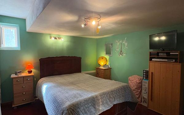 Maison à vendre    5 pièces •  Montmorillon