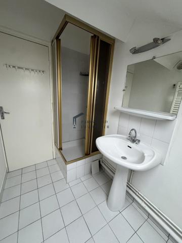 Drancy (93700) Maison 222 m² divisée en 4 logements indépendants