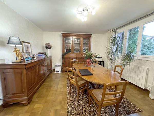 Drancy (93700) Maison 222 m² divisée en 4 logements indépendants