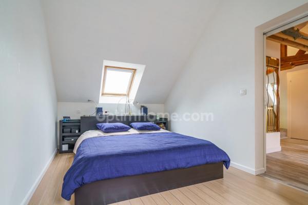 Charmante Maison Familiale à Tours : Espaces, Verdure et Confort Éco-responsable