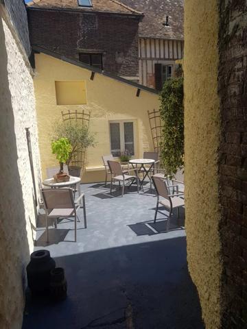 Vente Maison 10 pièces 180 m2 à Ivry-la-Bataille