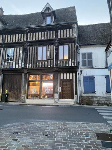 Vente Maison 10 pièces 180 m2 à Ivry-la-Bataille