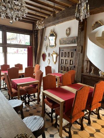 Vente Maison 10 pièces 180 m2 à Ivry-la-Bataille