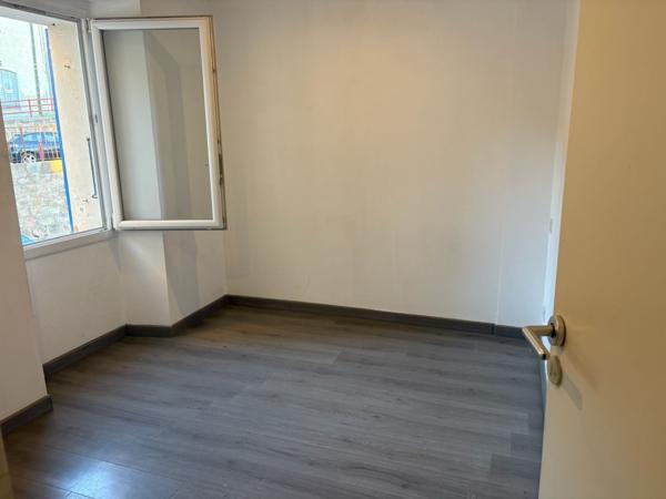 Les Arcs (83460) LES ARCS sur ARGENS appartement, type 2 pièces avec TERRASSE