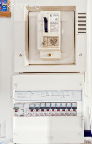 Ermont (95120) Ermont proche gare. 3 pièces de 65 M2 avec parking.