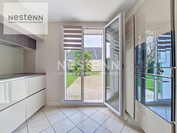 La Chapelle Saint Mesmin, maison 4 chambres, piscine chauffée, garage