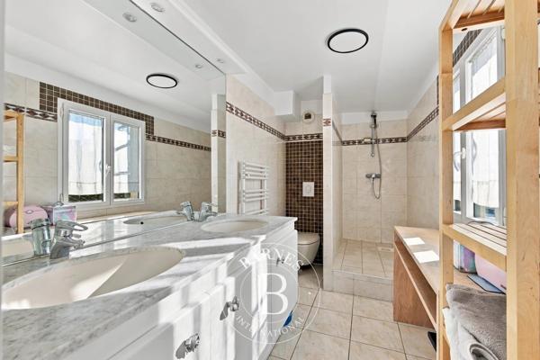 Paris 14ème, Appartement 4 Chambres -  167 m² à vendre