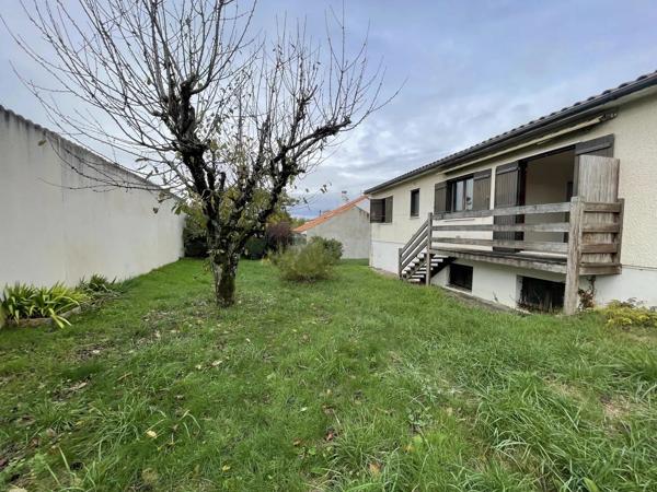 Vente                                                      Maison
                        
                     4 pièces                      85 m2                     à Niort