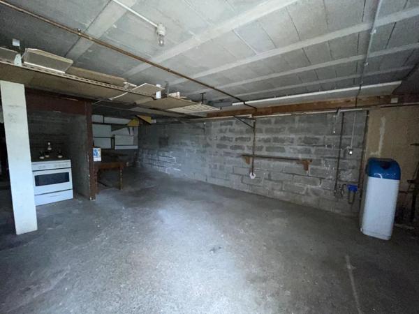 Vente                                                      Maison
                        
                     4 pièces                      85 m2                     à Niort