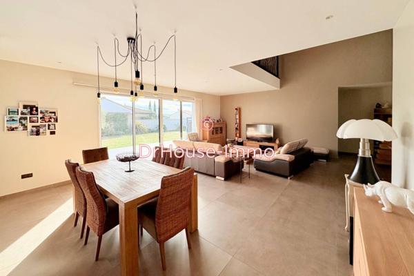 Maison à vendre 6 pièces de 211 m²