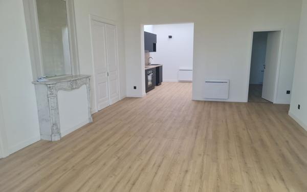 Appartement à louer    3 pièces • 78 m2 Tourcoing