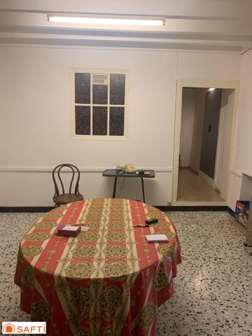 A vendre belle maison de village en pierres.