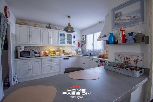 ROYAN - MAISON DE PLAIN PIED AVEC PISCINE