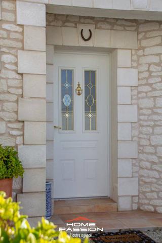 ROYAN - MAISON DE PLAIN PIED AVEC PISCINE