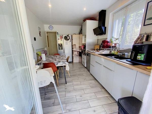 Maison à vendre 434 500 € Mérignac 8 p 140 m² DPE B