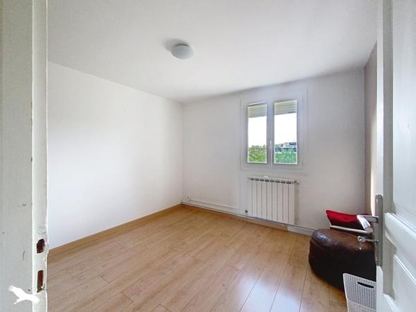 Maison à vendre 434 500 € Mérignac 8 p 140 m² DPE B