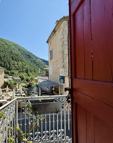 Châtillon-en-Diois (26410) Châtillon-en-Diois (26150)/ Appartement T2/T3 avec balcon