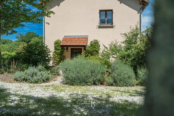 Maison
         4 pièces
        - 100 m² Exclusivité 139 500 € *