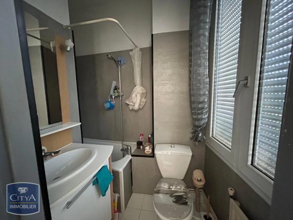 Immeuble à vendre 75.42m² Poitiers (86000)