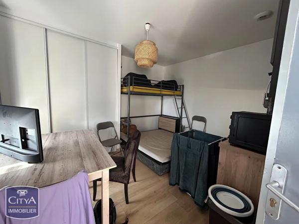 Immeuble à vendre 75.42m² Poitiers (86000)