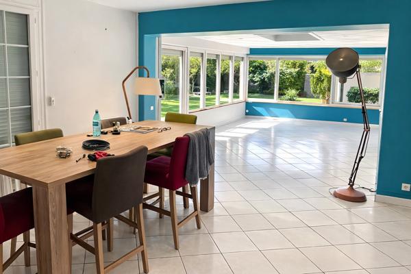 Barentin (76360) propriété au calme avec plus de 6000 m2 de terrain