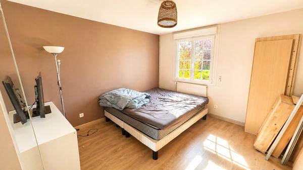 Barentin (76360) propriété au calme avec plus de 6000 m2 de terrain