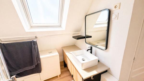 Barentin (76360) propriété au calme avec plus de 6000 m2 de terrain