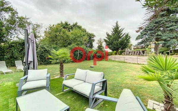 Maison à louer    3 pièces • 92 m2 Vendat