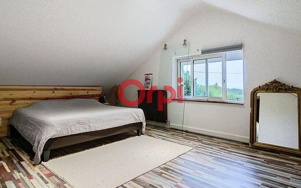 Maison à louer    3 pièces • 92 m2 Vendat