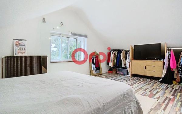 Maison à louer    3 pièces • 92 m2 Vendat