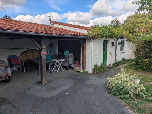 Achat - Maison Les Herbiers 85500 5 pièces 110 m 2 684 m 2