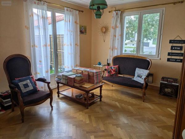 Achat - Maison Les Herbiers 85500 5 pièces 110 m 2 684 m 2