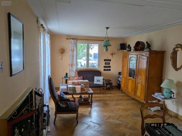 Achat - Maison Les Herbiers 85500 5 pièces 110 m 2 684 m 2
