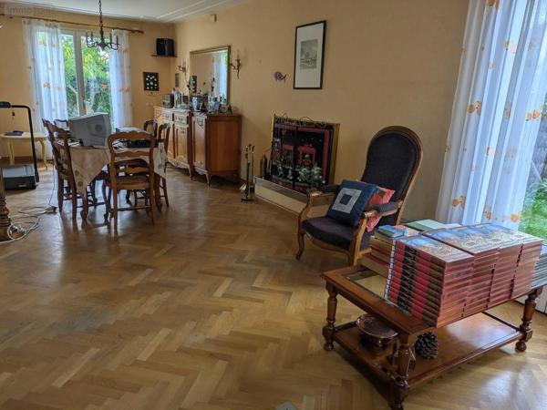 Achat - Maison Les Herbiers 85500 5 pièces 110 m 2 684 m 2