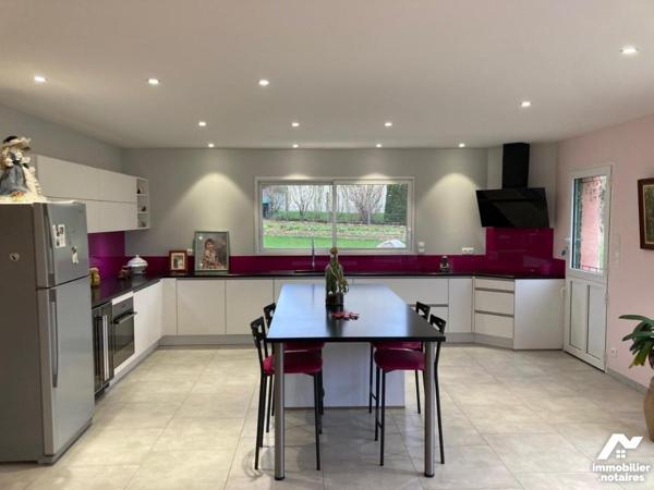 20 Mn du MANS superbe corps de ferme 230m² rénové entièrement