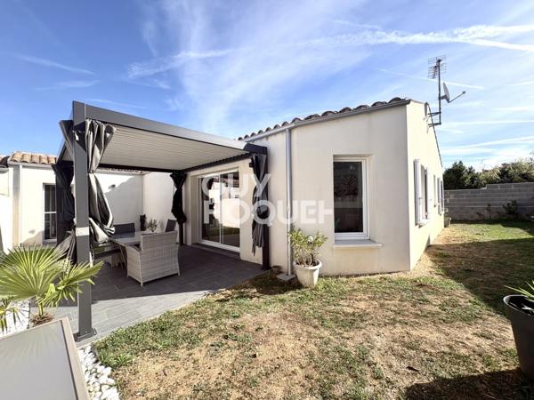 Maison à vendre 3 chambres + bureau de 94 m² avec jardin et garage