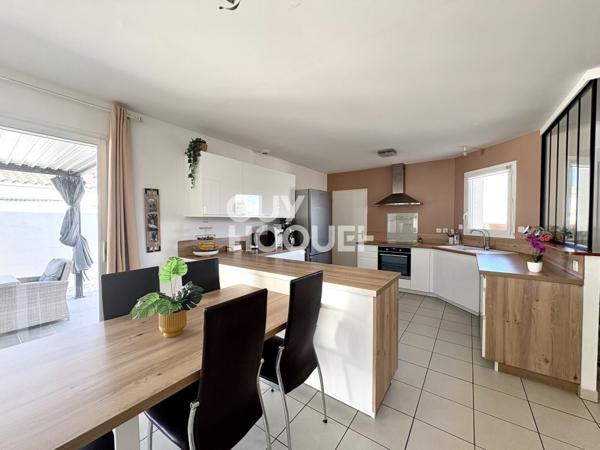 Maison à vendre 3 chambres + bureau de 94 m² avec jardin et garage