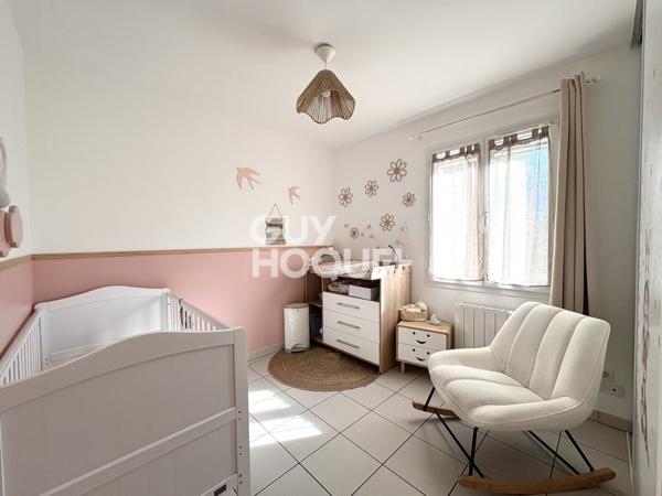 Maison à vendre 3 chambres + bureau de 94 m² avec jardin et garage