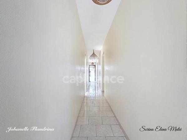 Maison à louer 4 pièces LE GOSIER (971)