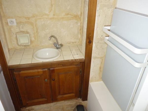 Dpt Gard (30) - Manduel - Maison de village 143M2 divisée en 2 appartements