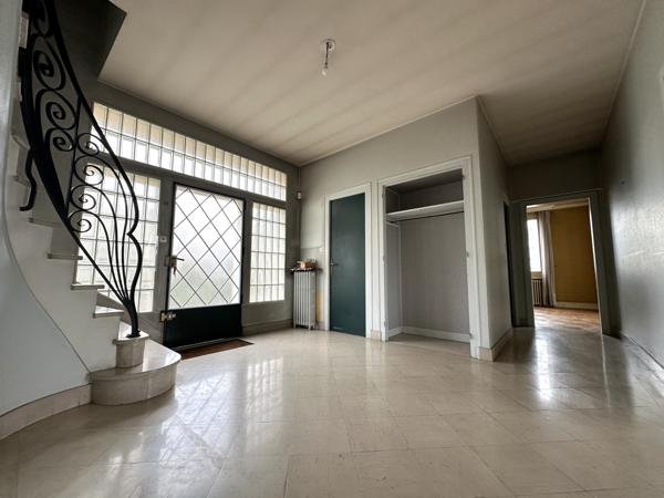 Maison 8 pièces - 190 m²