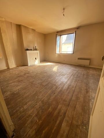Maison 56 000 € Sainte-Maure-de-Touraine 2 p 49 m² DPE G