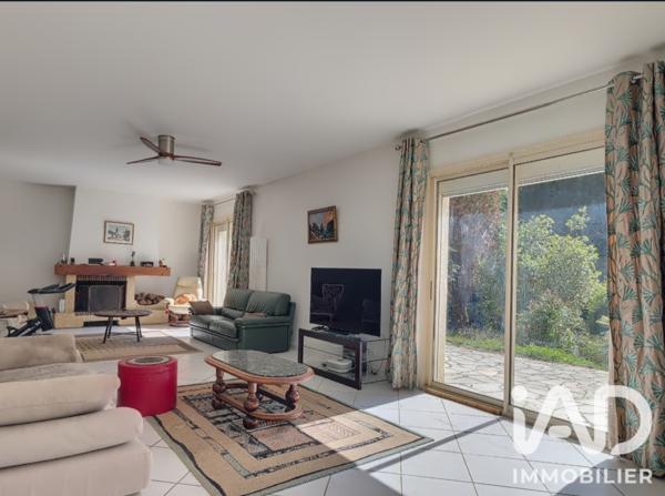 Maison à vendre 10 pièces 326 m² Roinville