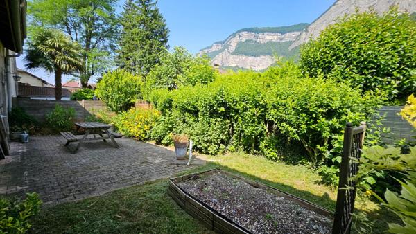 Maison de Ville 7P 210 m² avec jardinet + garage à CROLLES (38920)