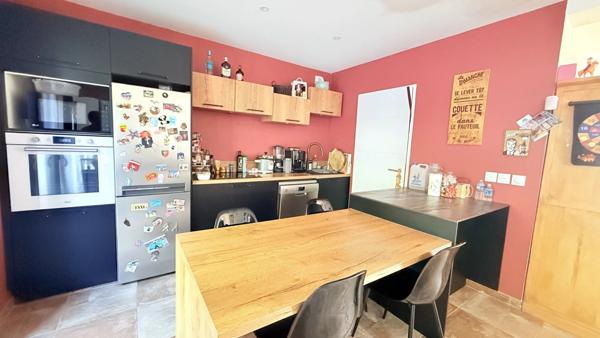 Vente Maison 4 pièces 94 m2 à Pourrières