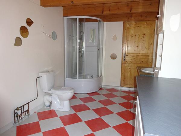 Maison - 7 pièces - 217 m²