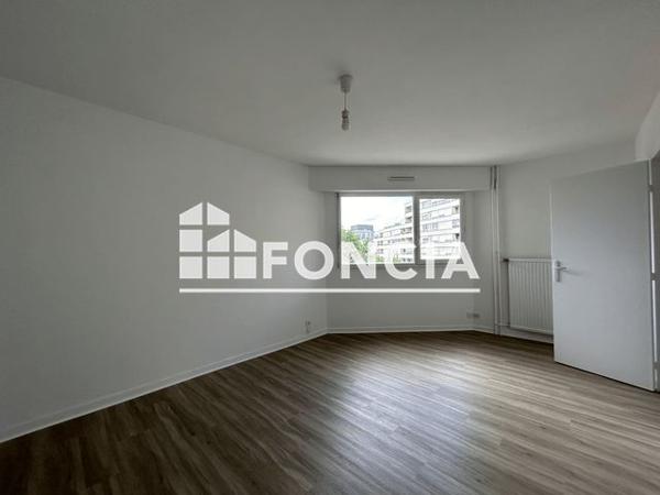 Location Studio 30.7 m² - 10 PUITS MAUGER Rennes 35000