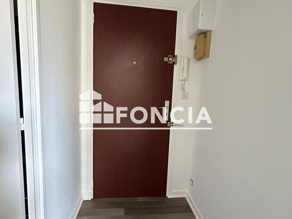 Location Studio 30.7 m² - 10 PUITS MAUGER Rennes 35000